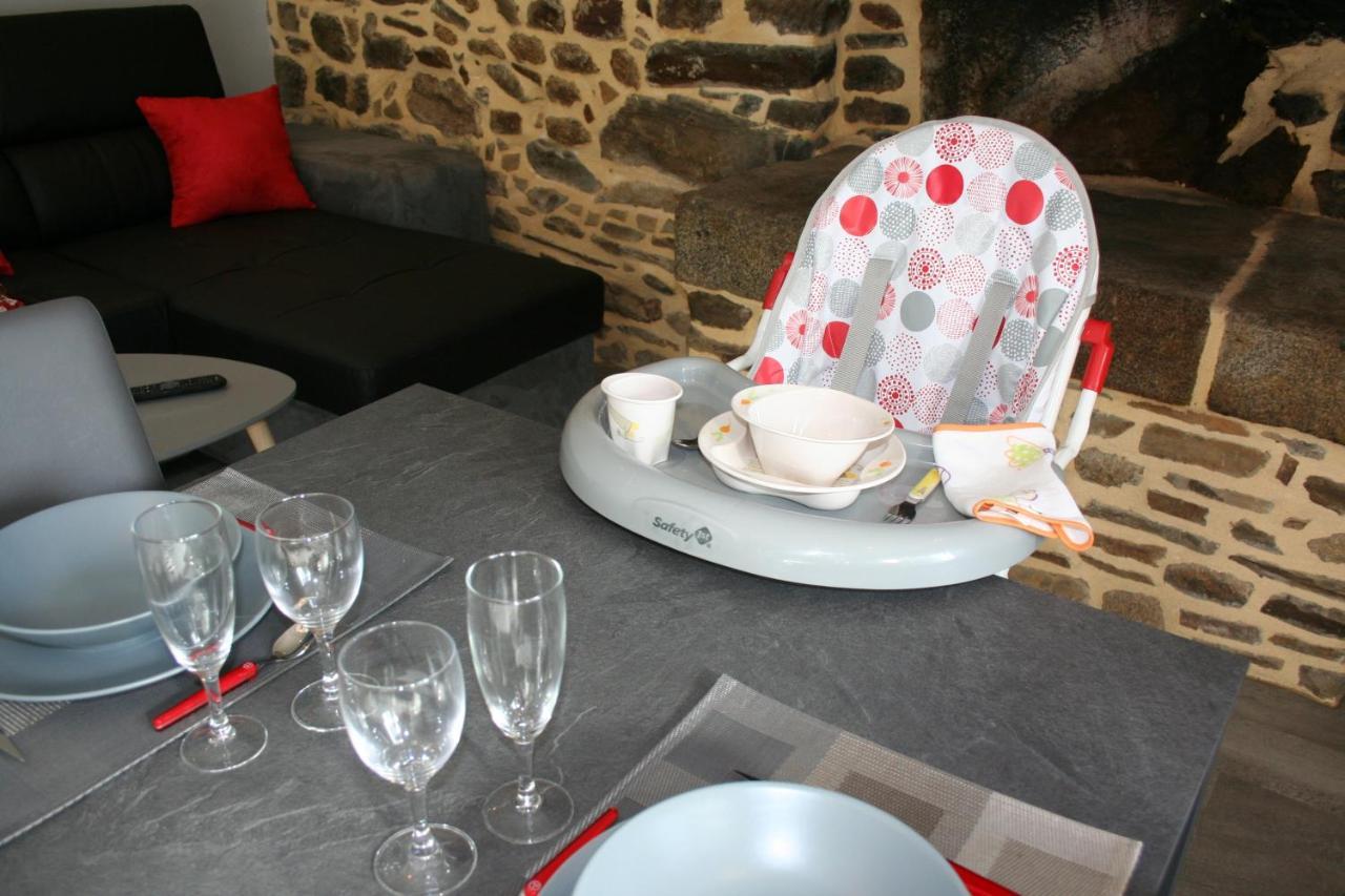 Holiday home A 20 Kms Du Mont St Michel, Charme A La Campagne *